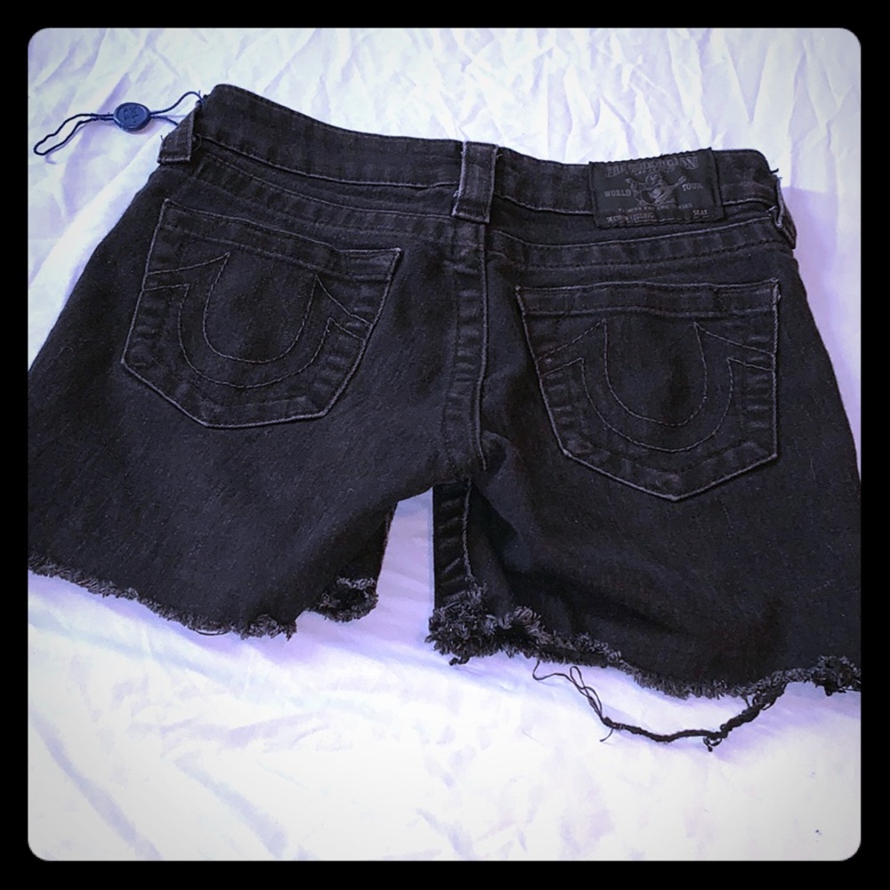 TRUE RELIGION BLACK SHORTS , ORIGINAL!! ✔️ SIZE 25